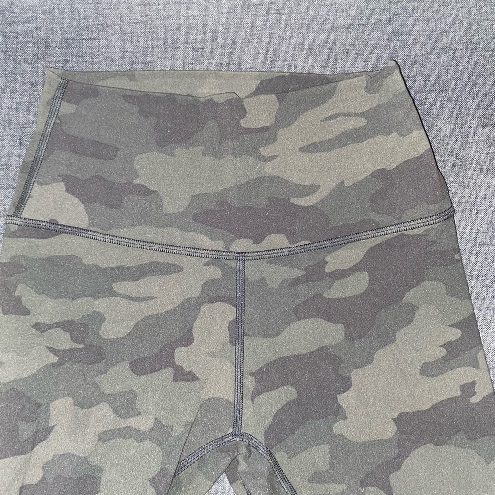 Lululemon Align High Rise 28”